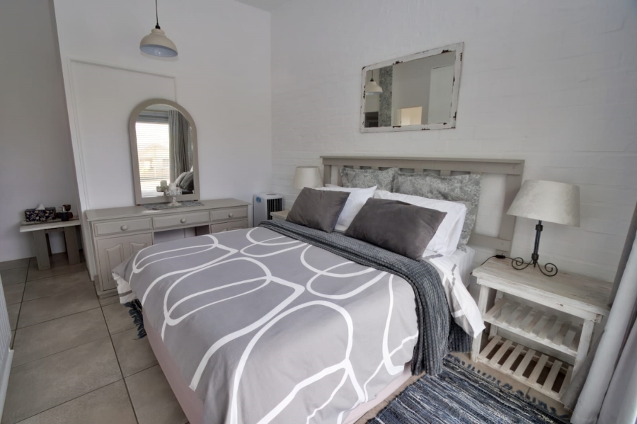 7 Bedroom Property for Sale in Stilbaai Wes Western Cape